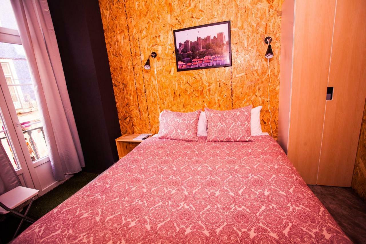 Sky Beds Lisbon Vandrarhem Exteriör bild